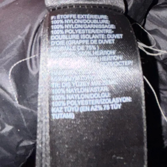 Authentic The North Face Women's Black Jacket - Picture 4 of 4